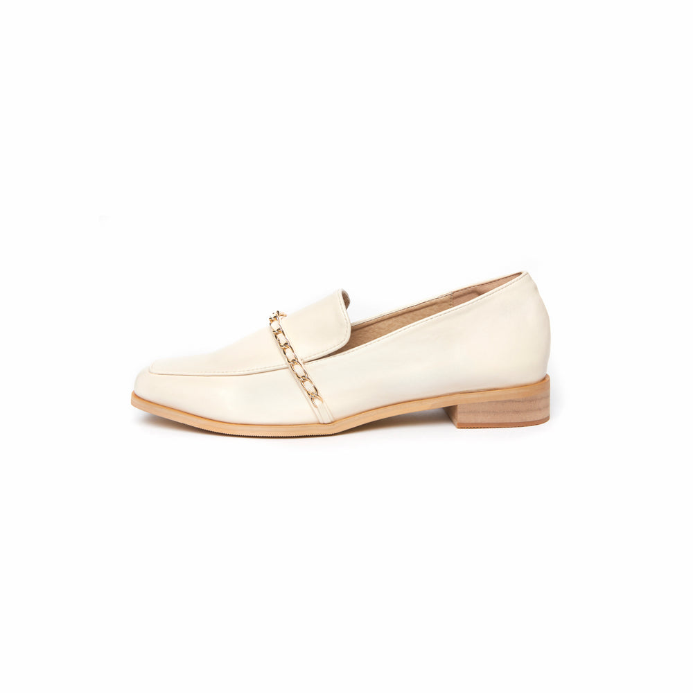 Kenni Chain Loafers - Beige (BEI)