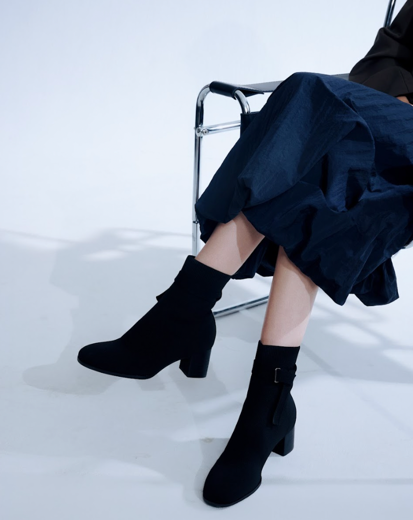 Kiley Knit Boots - Black (BLK)